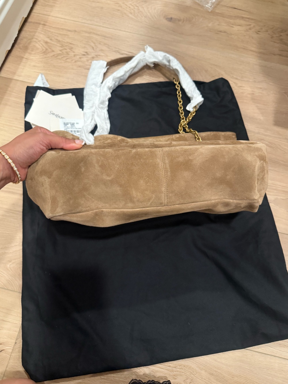 Authentic Saint Laurent Women's Jamie Suede Drawstring Tote Bag - Picture 7 of 15